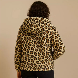 Casaco De Oncinha Com Capuz 11