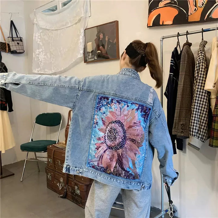 jaqueta-jeans-feminina-com-desenho-floral-e-lantejoulas-1