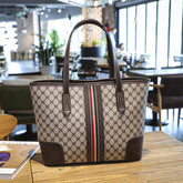 bolsa-de-ombro-feminina-xadrez-guta-9