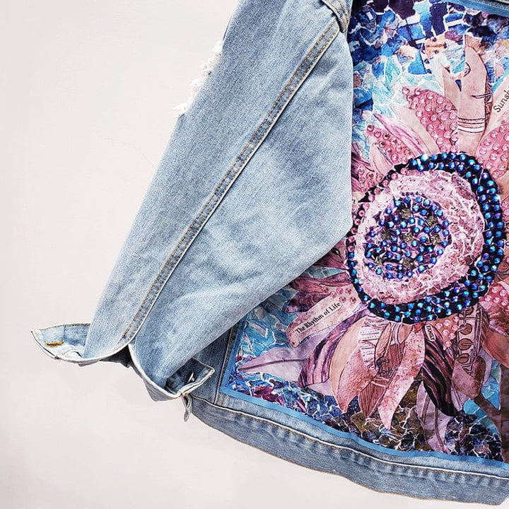 jaqueta-jeans-feminina-com-desenho-floral-e-lantejoulas-564
